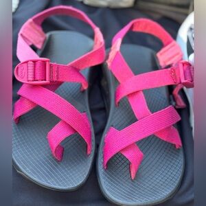 Chaco Fuchsia Strappy Sandals - W6